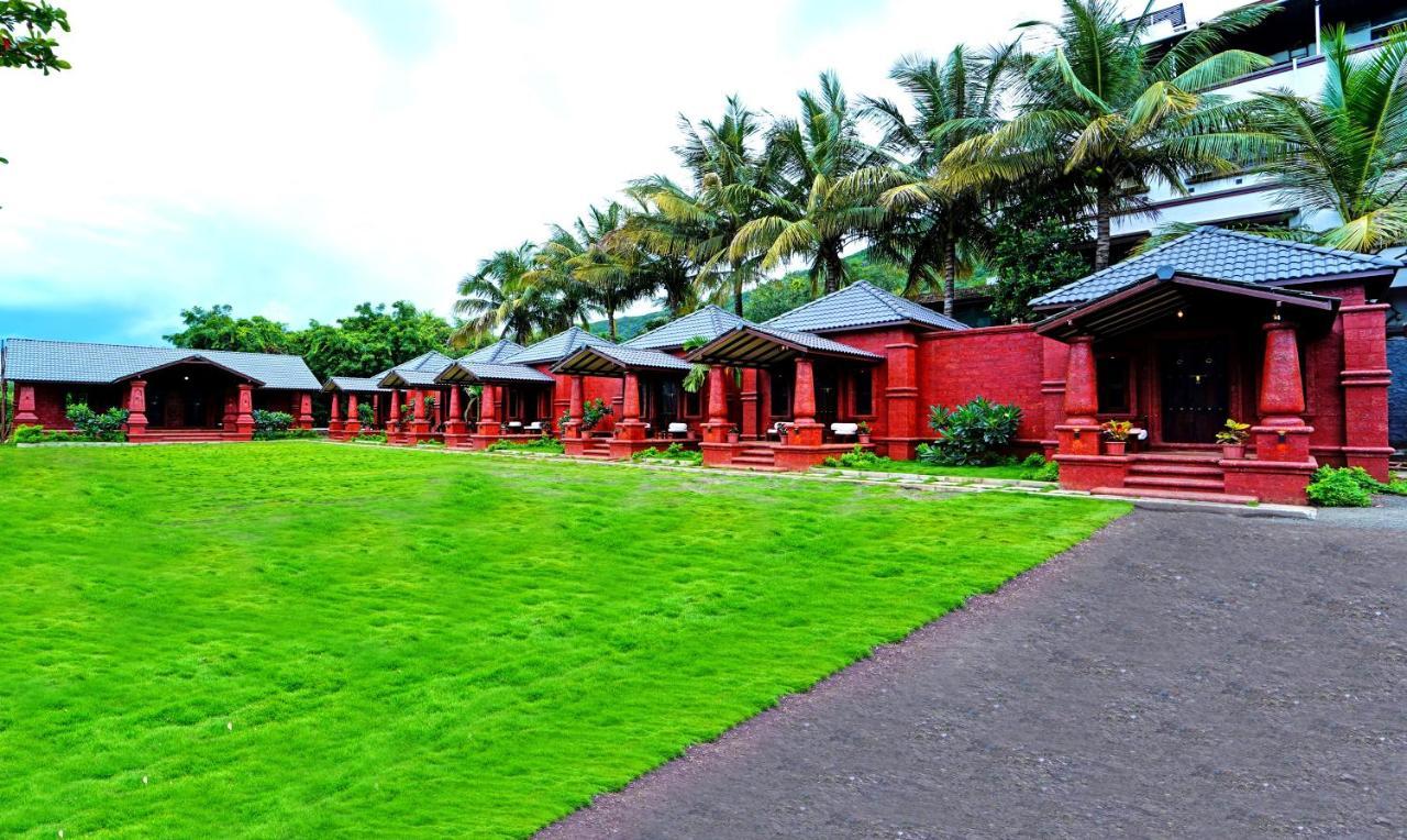 Siddhagiri Hotel And Resort Wai Экстерьер фото